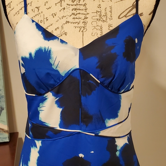 Banana Republic Women White & Blue Maxi Spaguetti Straps Dress Size 2. - Picture 3 of 6